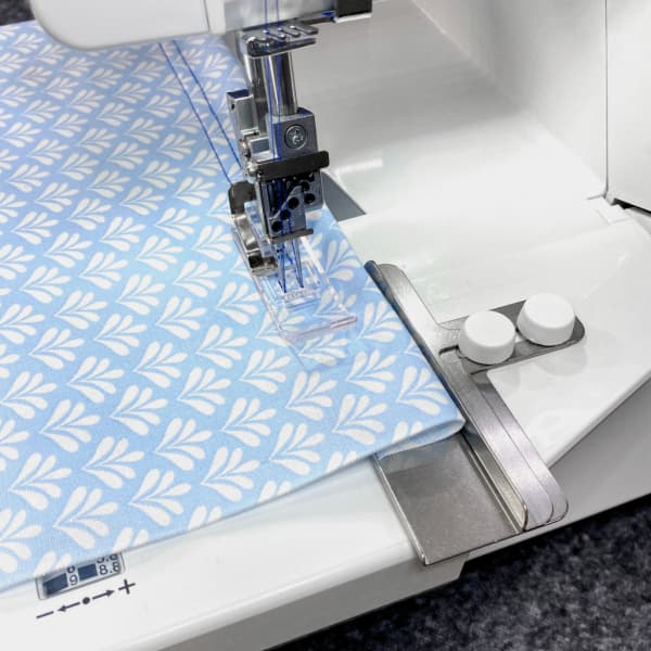 Лапка прозрачная для плоского шва для Family ML 750 Pro и ML 950 Pro undefined